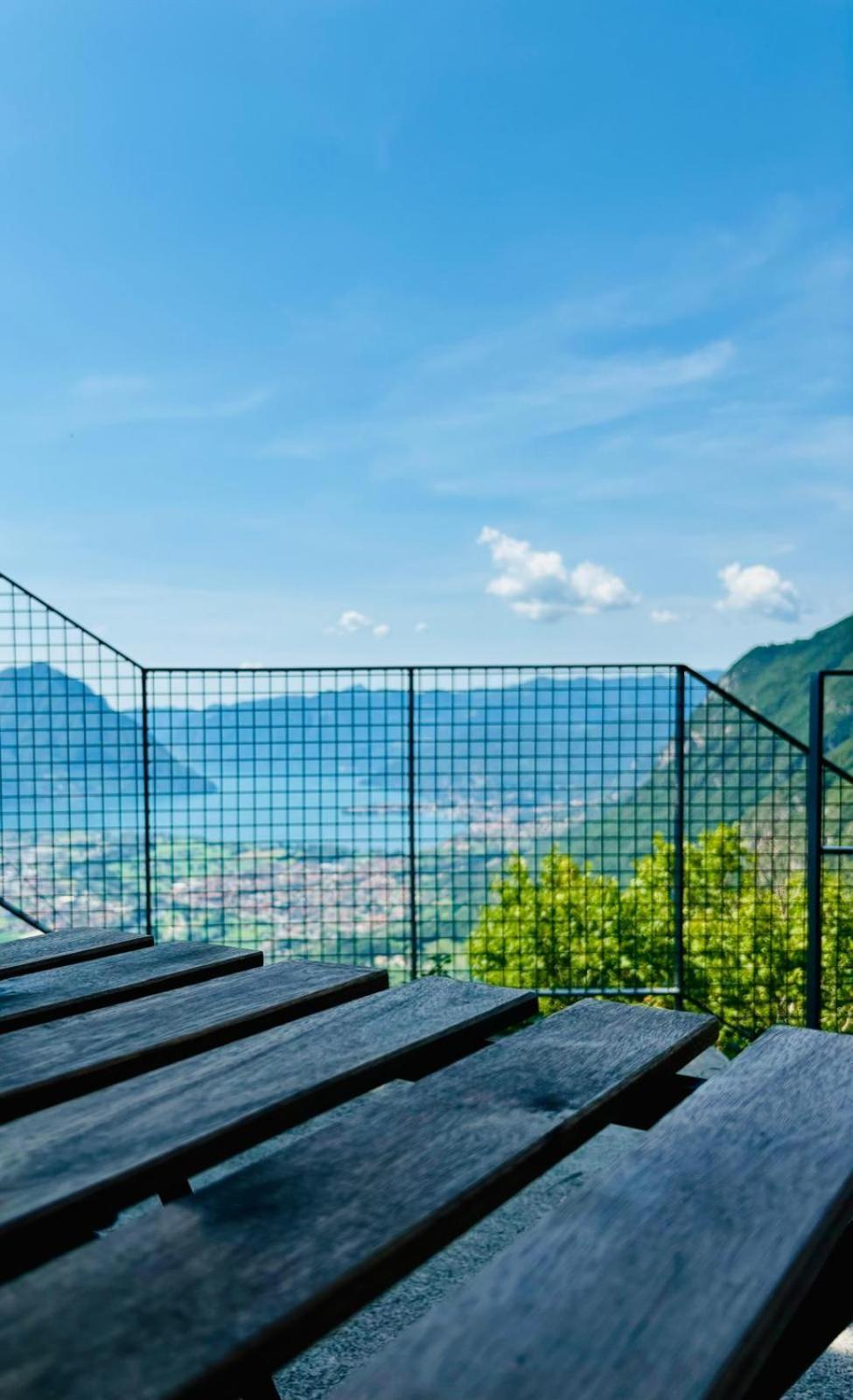 Отель La Casa Di Cesare Rogno Номер фото